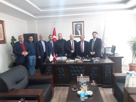 Priştine Üniversitesi İslami İlimler Fakültesi Dekanı Prof. Dr. İslam Hasani fakültemizi ziyaret etti.